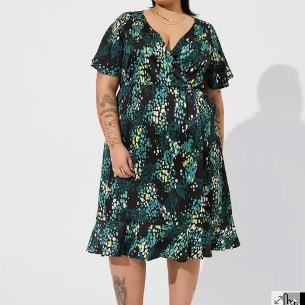 Torrid Size 4 Midi Dress Wrap Dress Flutter Sleeves